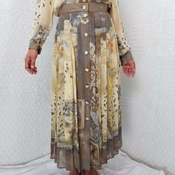 SOLD🌈1990s Laurèl oversized silk blouse & skirt - Picture 7 of 16